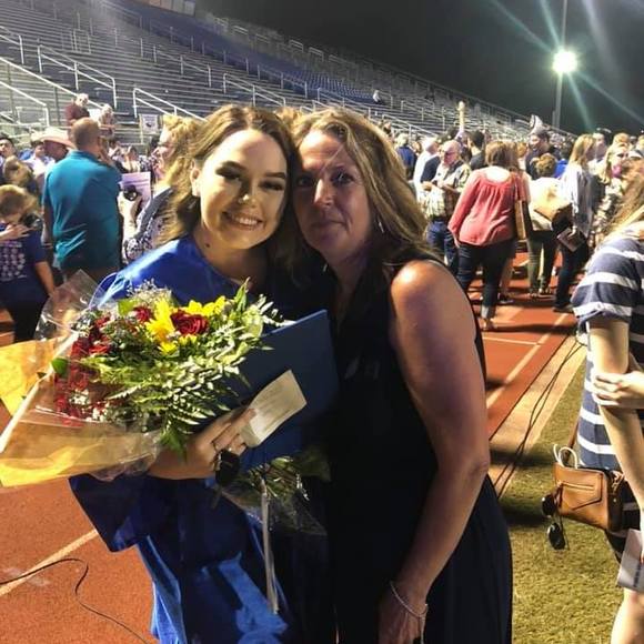 Meet your Posher, Jennifer - Picture 1 of 1